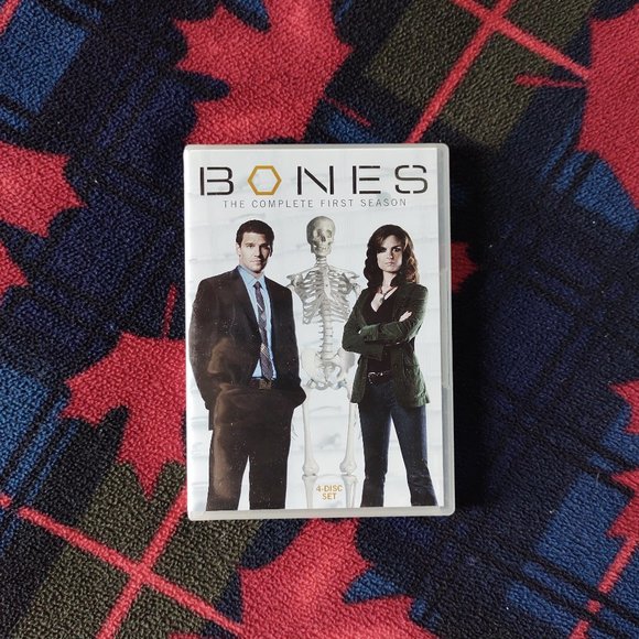 🌸 3 for $20 🌸 Bones: The Complete First Season DVD set - Picture 1 of 5